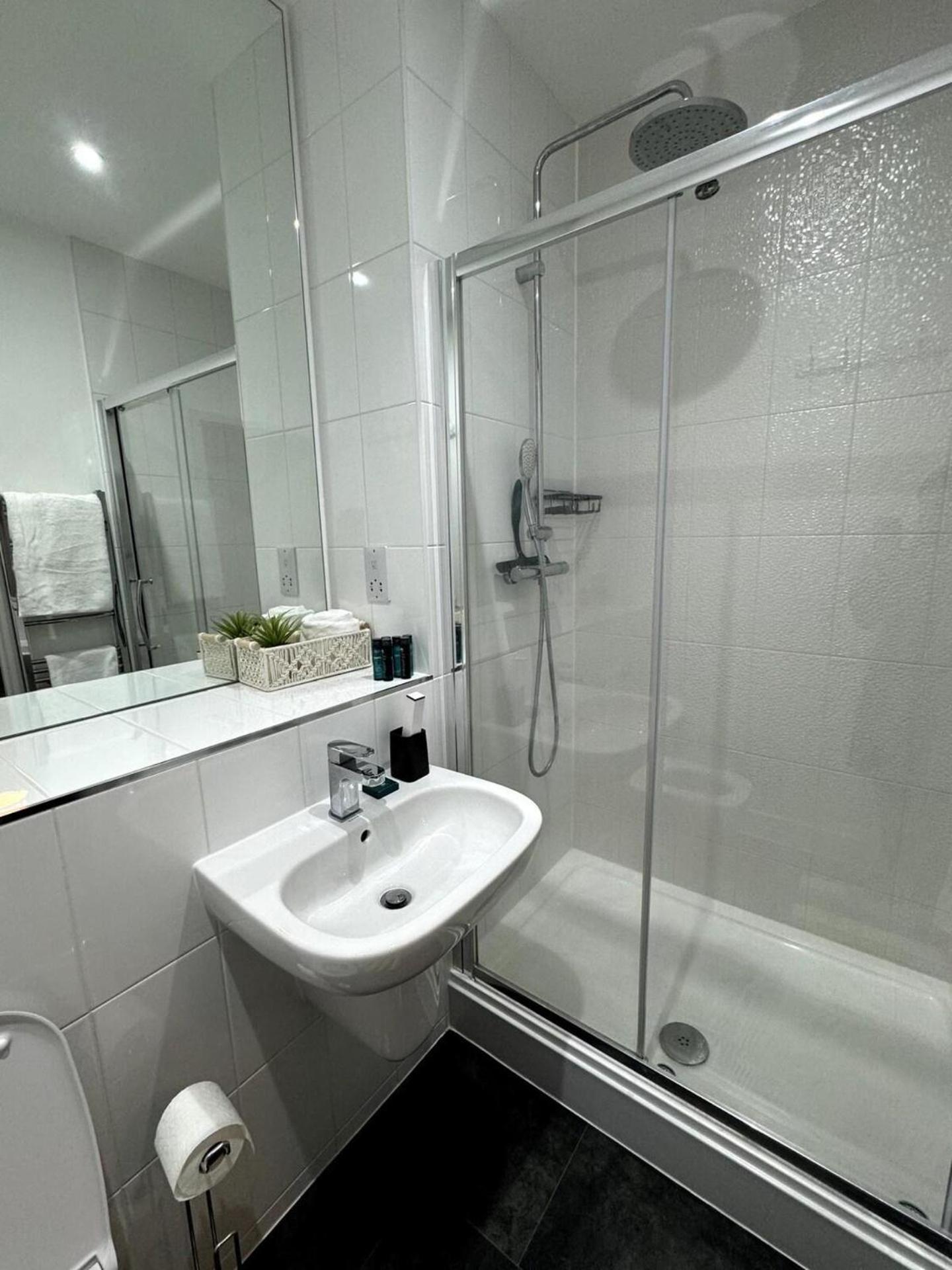 Cozy Bracknell Apartment With Modern Amenities Εξωτερικό φωτογραφία